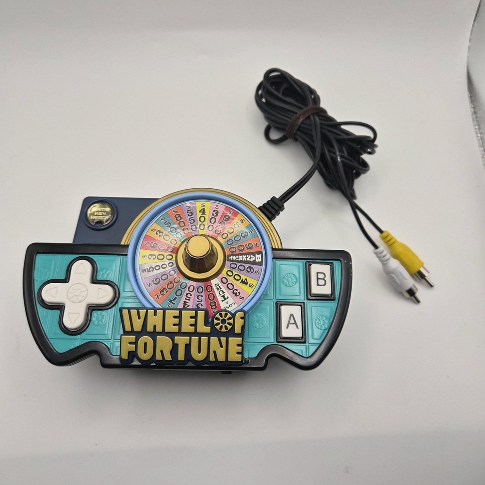 Wheel of Fortune Plug & Play TV Game 2005 Jakks Pacific RadioShack